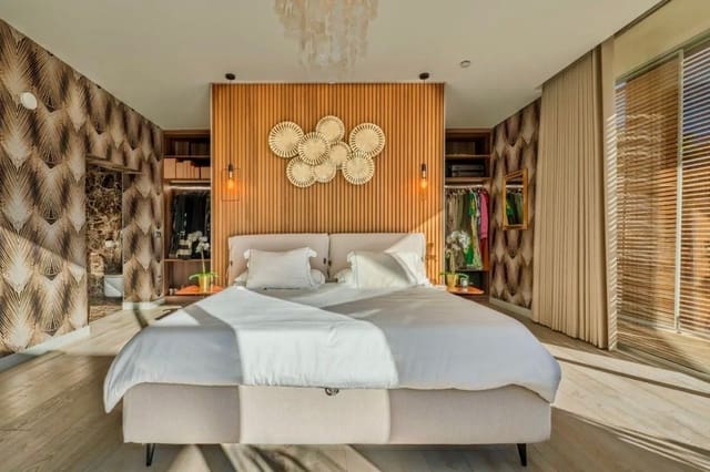 4 quarto Moradia para venda em Benijófar com piscina - 1 095 000 € (Ref: 10038691)