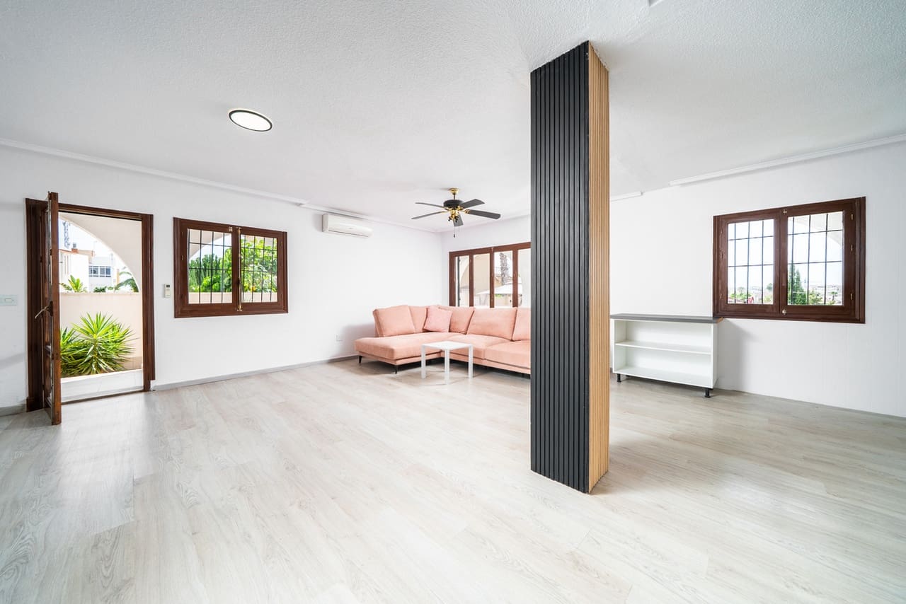 5 slaapkamer Villa te koop in Los Balcones met zwembad garage - € 620.000 (Ref: 10042637)
