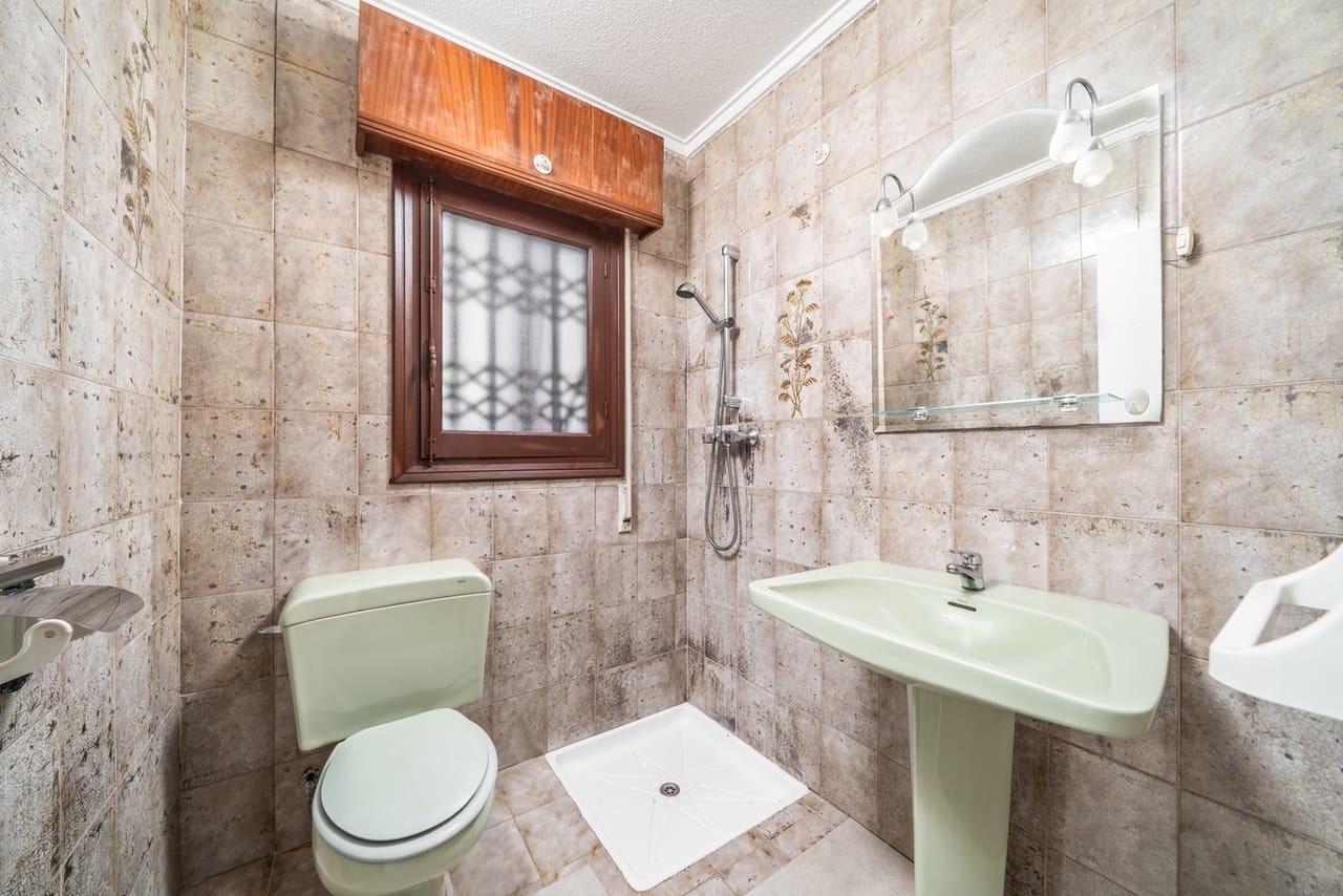 5 bedroom Villa for sale in Los Balcones with pool garage - € 620,000 (Ref: 10042637)