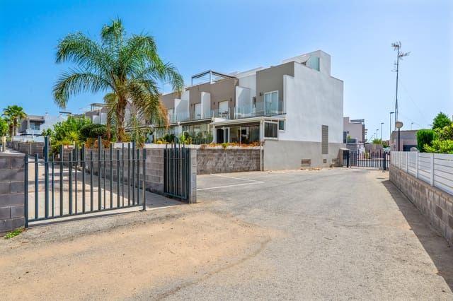 4 quarto Casa em Banda para venda em Parque Acuático - Sector 25, Torrevieja com piscina garagem - 399 000 € (Ref: 10048865)