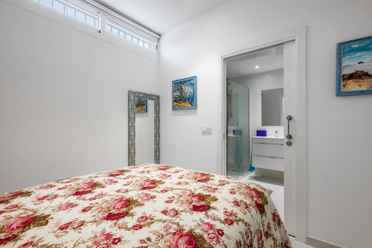4 quarto Casa em Banda para venda em Torrevieja com piscina garagem - 399 000 € (Ref: 10048865)