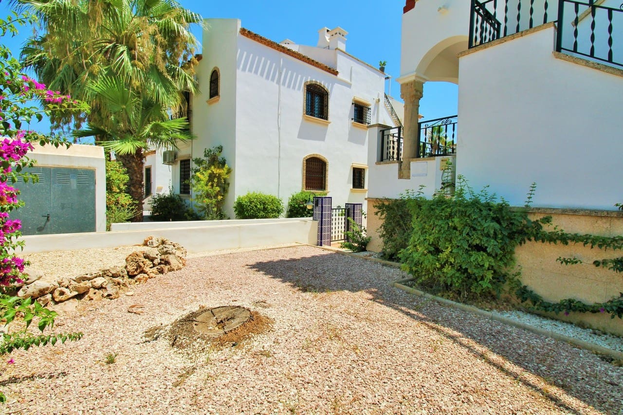 2 soverom Leilighet til salgs i Villamartin med svømmebasseng garasje - € 189 950 (Ref: 10058055)