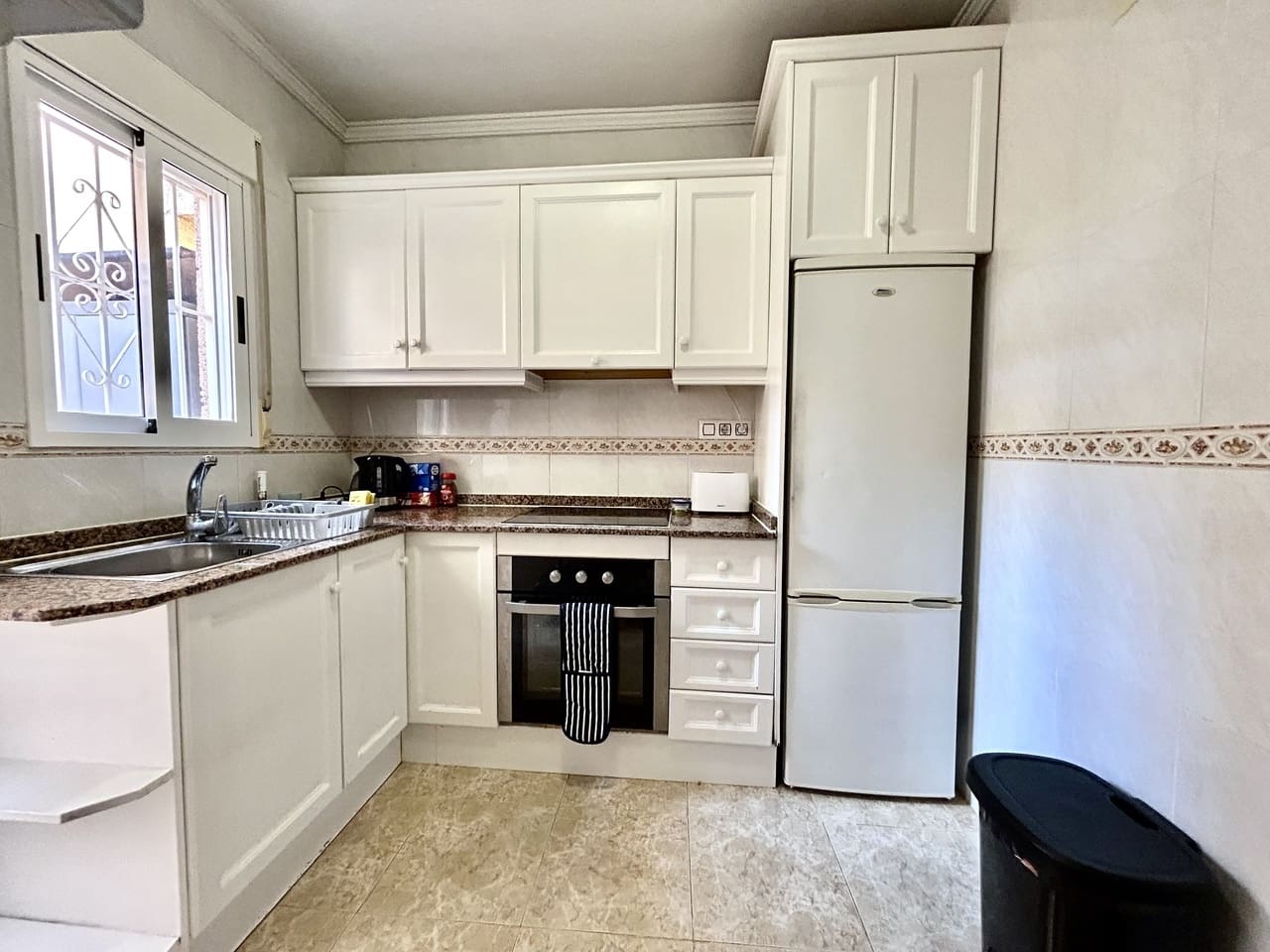 3 soveværelse Byhus til salg i La Zenia med swimmingpool garage - € 199.900 (Ref: 10058069)