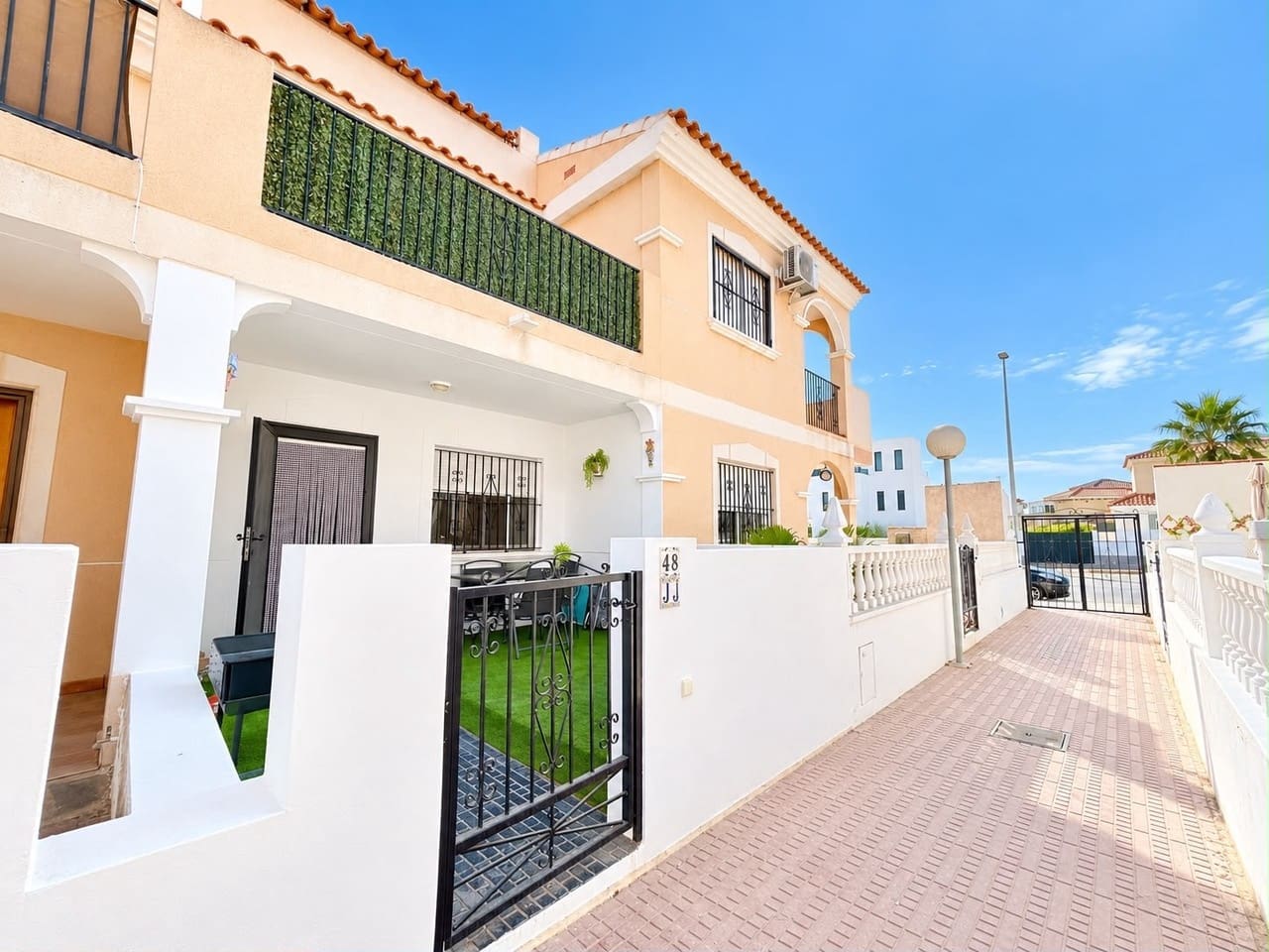 3 soveværelse Byhus til salg i La Zenia med swimmingpool garage - € 199.900 (Ref: 10058069)