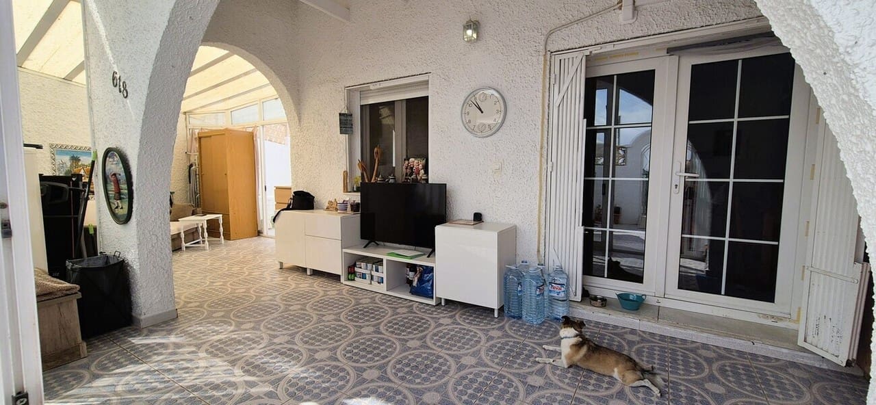 Bungalow de 2 habitaciones en Villamartin en venta con garaje - 209.950 € (Ref: 10058080)