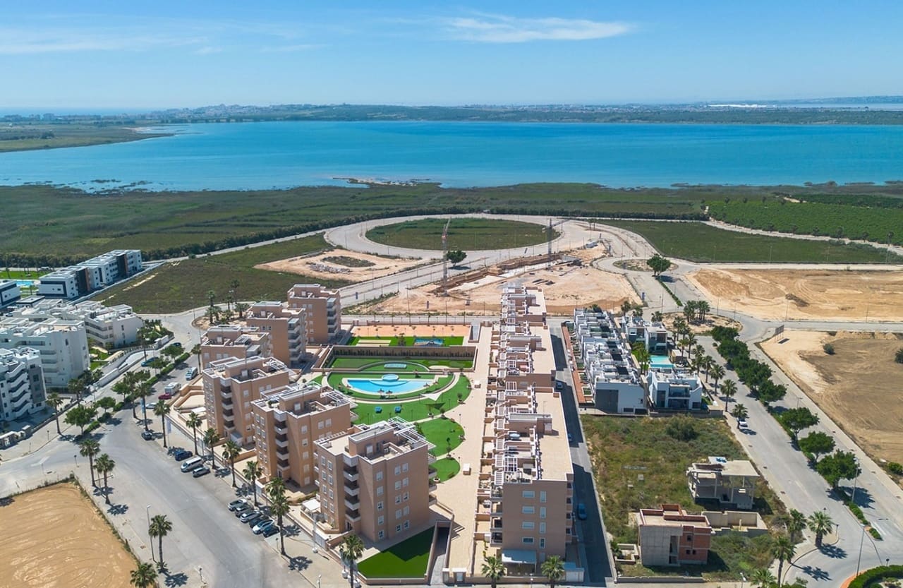 3 sovrum Lägenhet till salu i El Raso med pool garage - 284 900 € (Ref: 10061366)