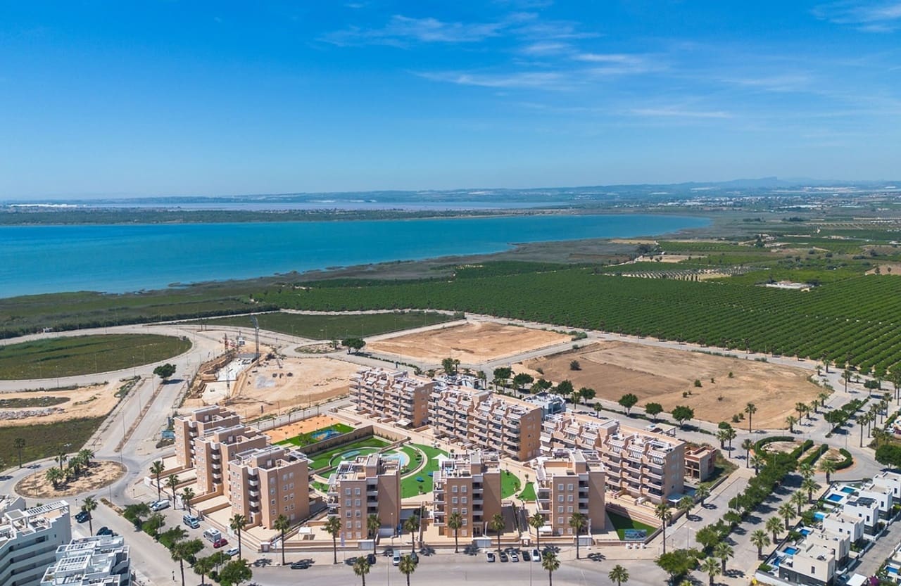 3 sovrum Lägenhet till salu i El Raso med pool garage - 284 900 € (Ref: 10061366)