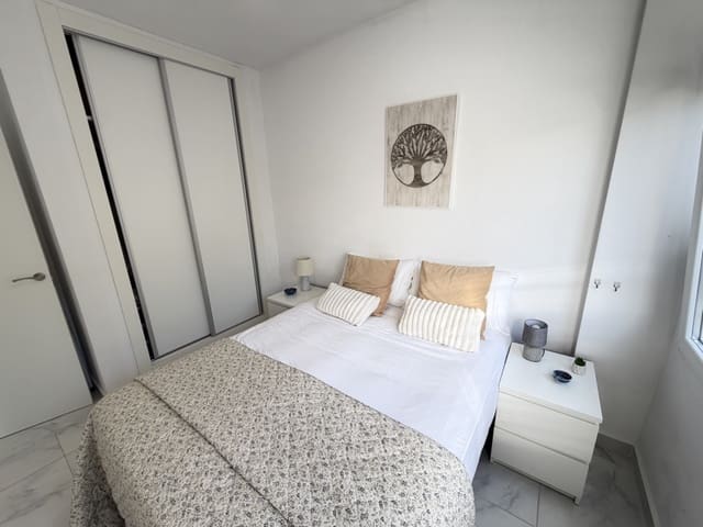 2 soveværelse Lejlighed til salg i La Zenia, Orihuela med garage - € 179.900 (Ref: 10061367)