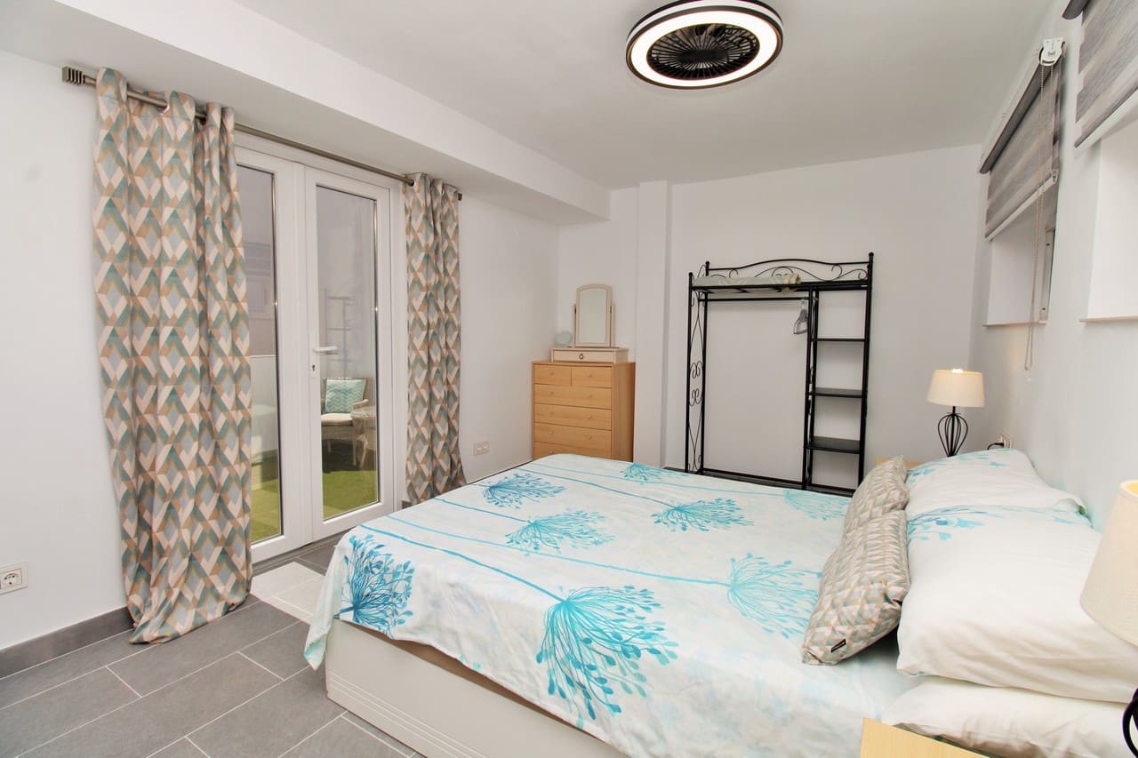 3 makuuhuone Bungalow myytävänä paikassa Villamartin mukana uima-altaan - 275 000 € (Ref: 10061369)