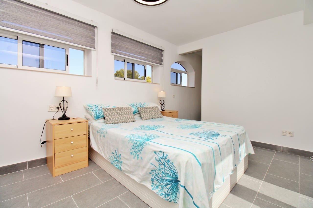 3 makuuhuone Bungalow myytävänä paikassa Villamartin mukana uima-altaan - 275 000 € (Ref: 10061369)