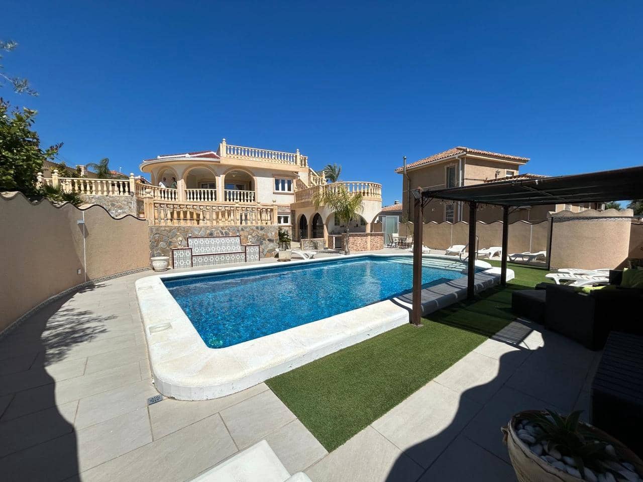 5 chambre Villa/Maison à vendre à Ciudad Quesada avec piscine garage - 725 000 € (Ref: 10061370)