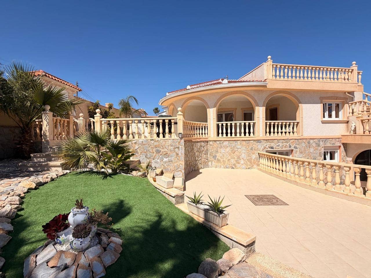 5 chambre Villa/Maison à vendre à Ciudad Quesada avec piscine garage - 725 000 € (Ref: 10061370)