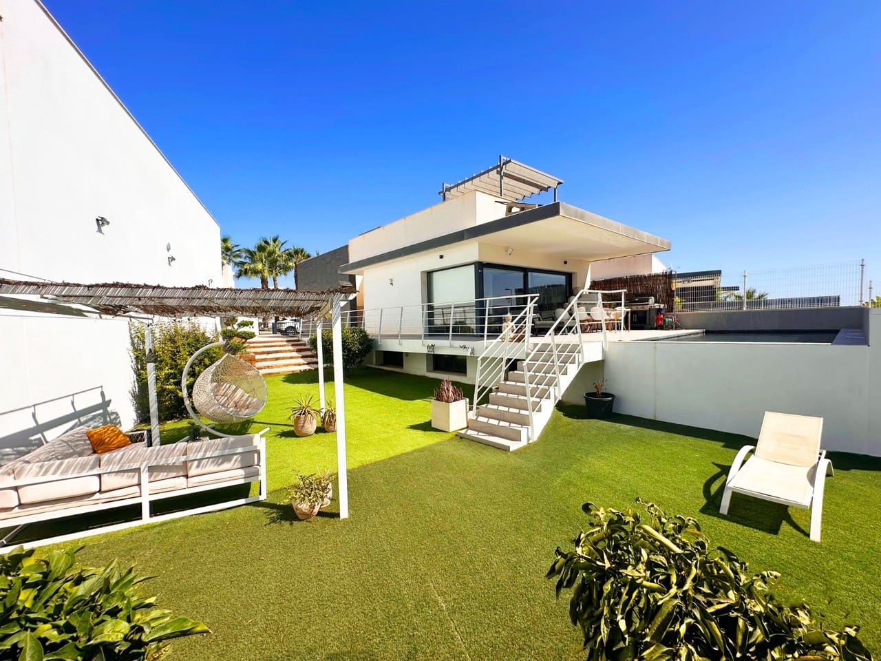 5 chambre Villa/Maison à vendre à San Miguel de Salinas avec piscine - 649 000 € (Ref: 10061371)