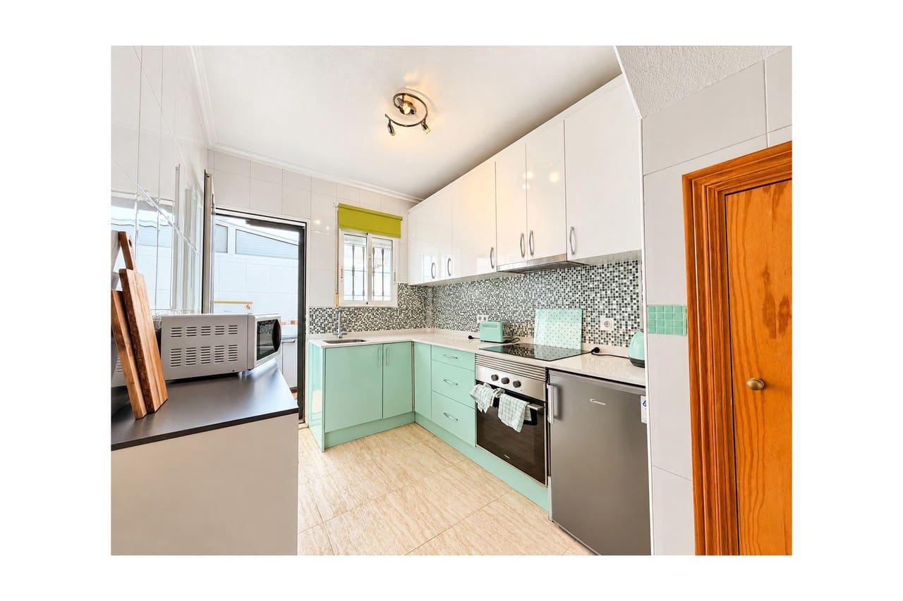 2 quarto Casa em Banda para venda em Daya Nueva com piscina - 159 995 € (Ref: 10061376)