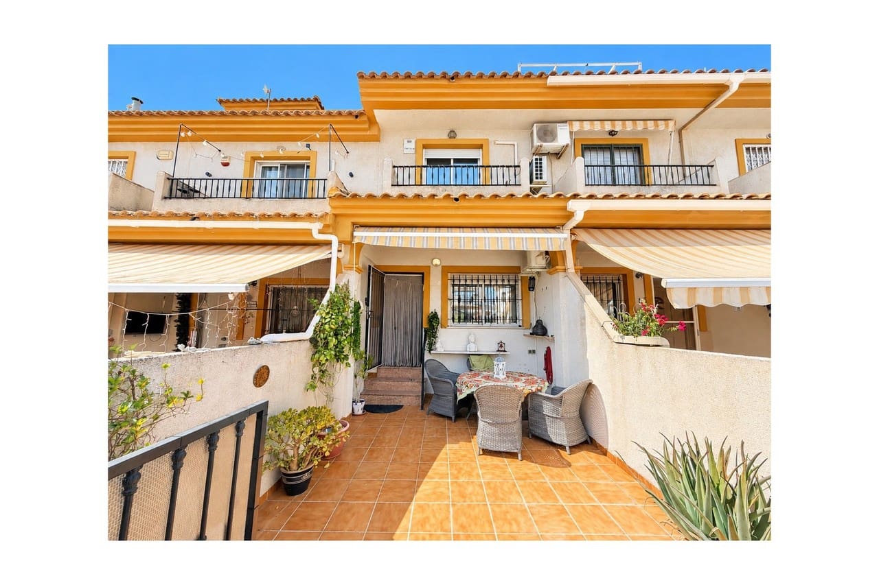 2 quarto Casa em Banda para venda em Daya Nueva com piscina - 159 995 € (Ref: 10061376)