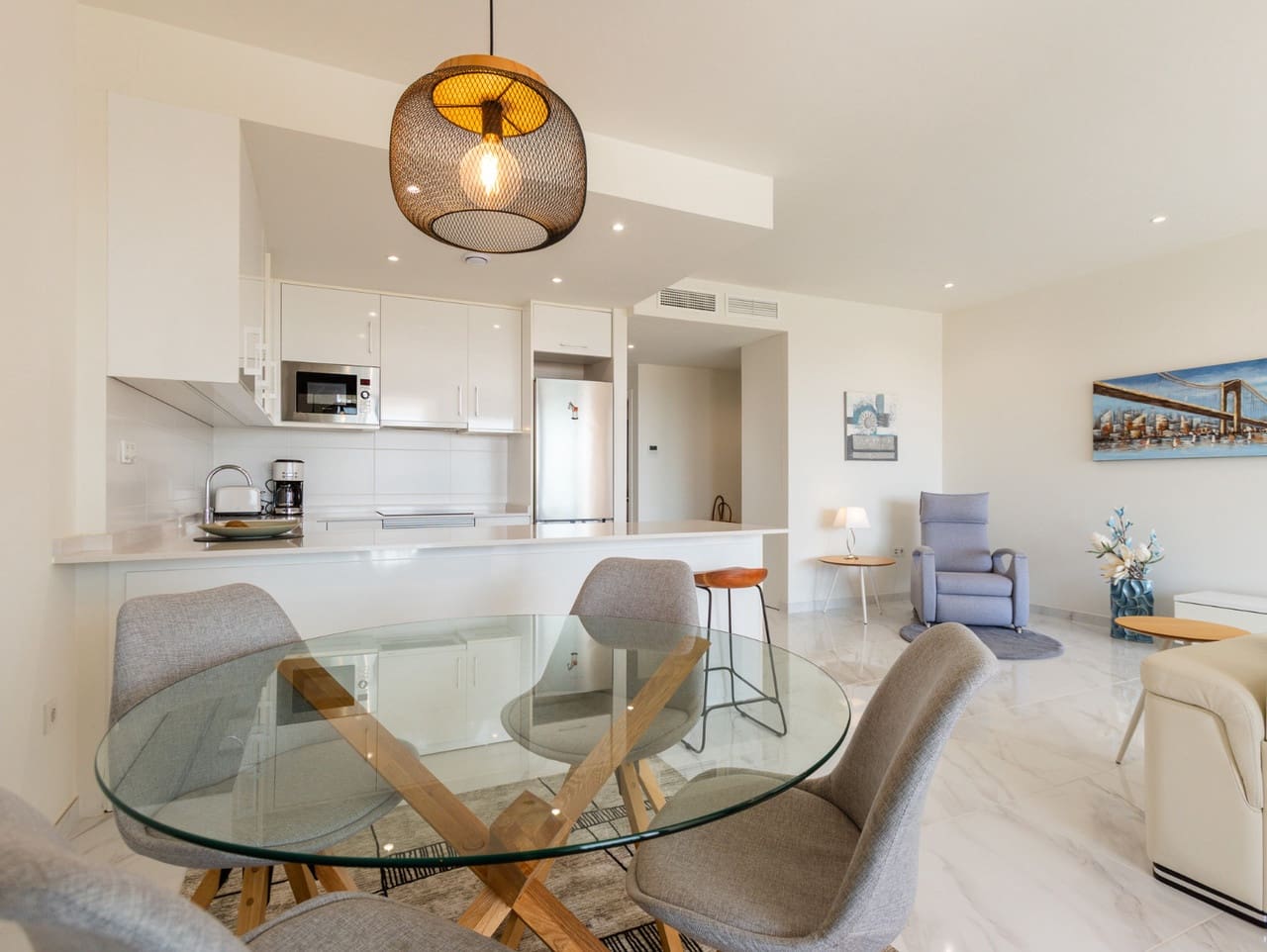 2 soveværelse Lejlighed til salg i Orihuela Costa med swimmingpool garage - € 375.000 (Ref: 10067185)