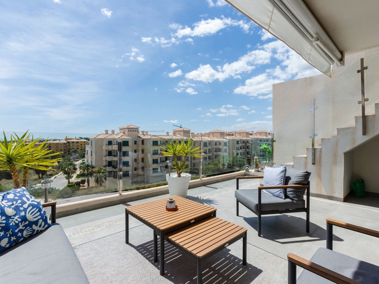 2 soveværelse Lejlighed til salg i Orihuela Costa med swimmingpool garage - € 375.000 (Ref: 10067185)