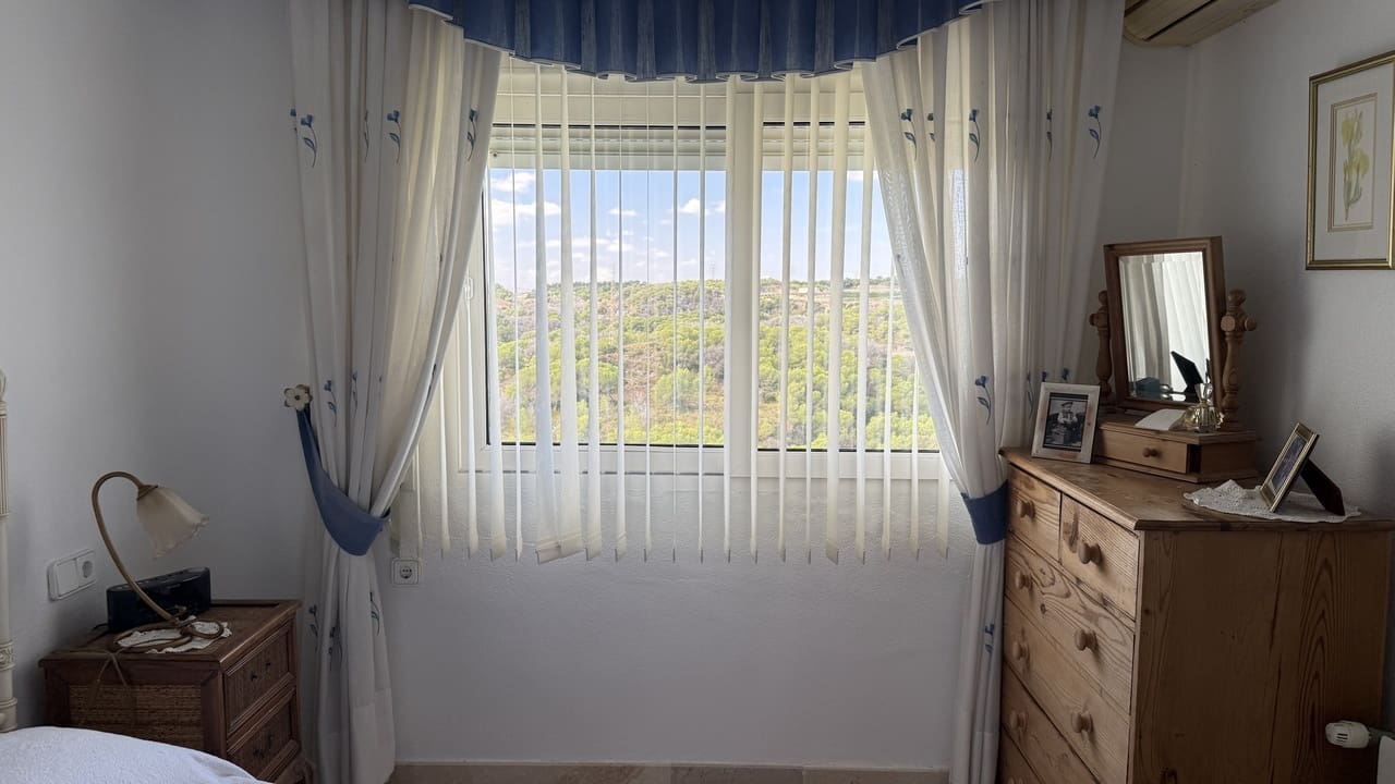 5 soveværelse Villa til salg i La Zenia med swimmingpool garage - € 635.000 (Ref: 10067187)