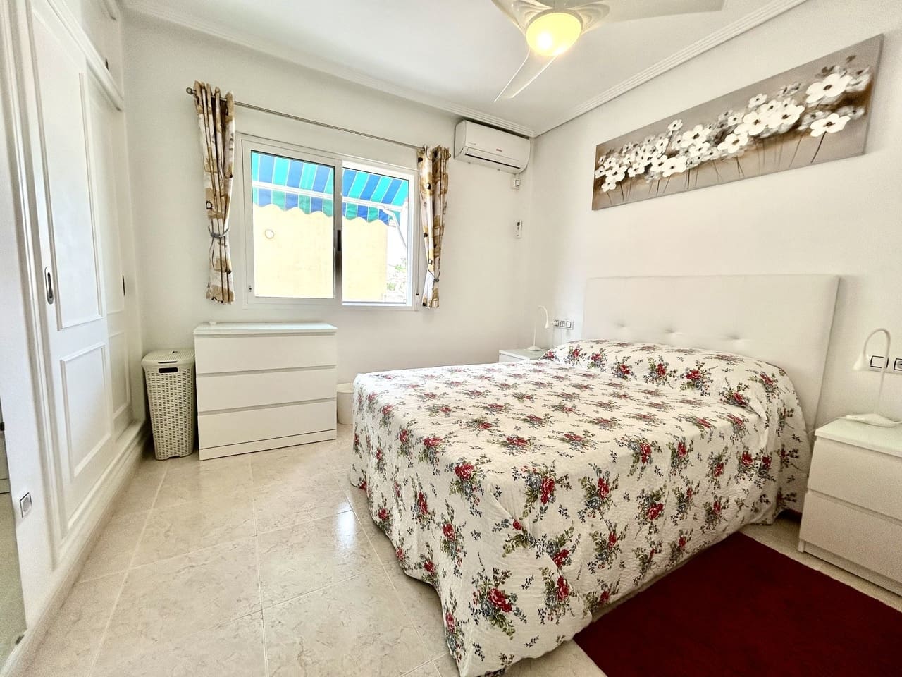 5 soveværelse Villa til salg i Villamartin med swimmingpool garage - € 269.000 (Ref: 10067188)