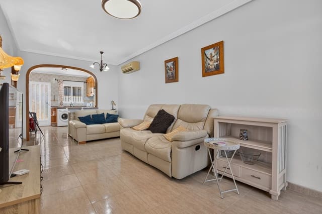 Chalet de 2 habitaciones en Dehesa de Campoamor, Orihuela en venta con piscina garaje - 229.000 € (Ref: 10067193)