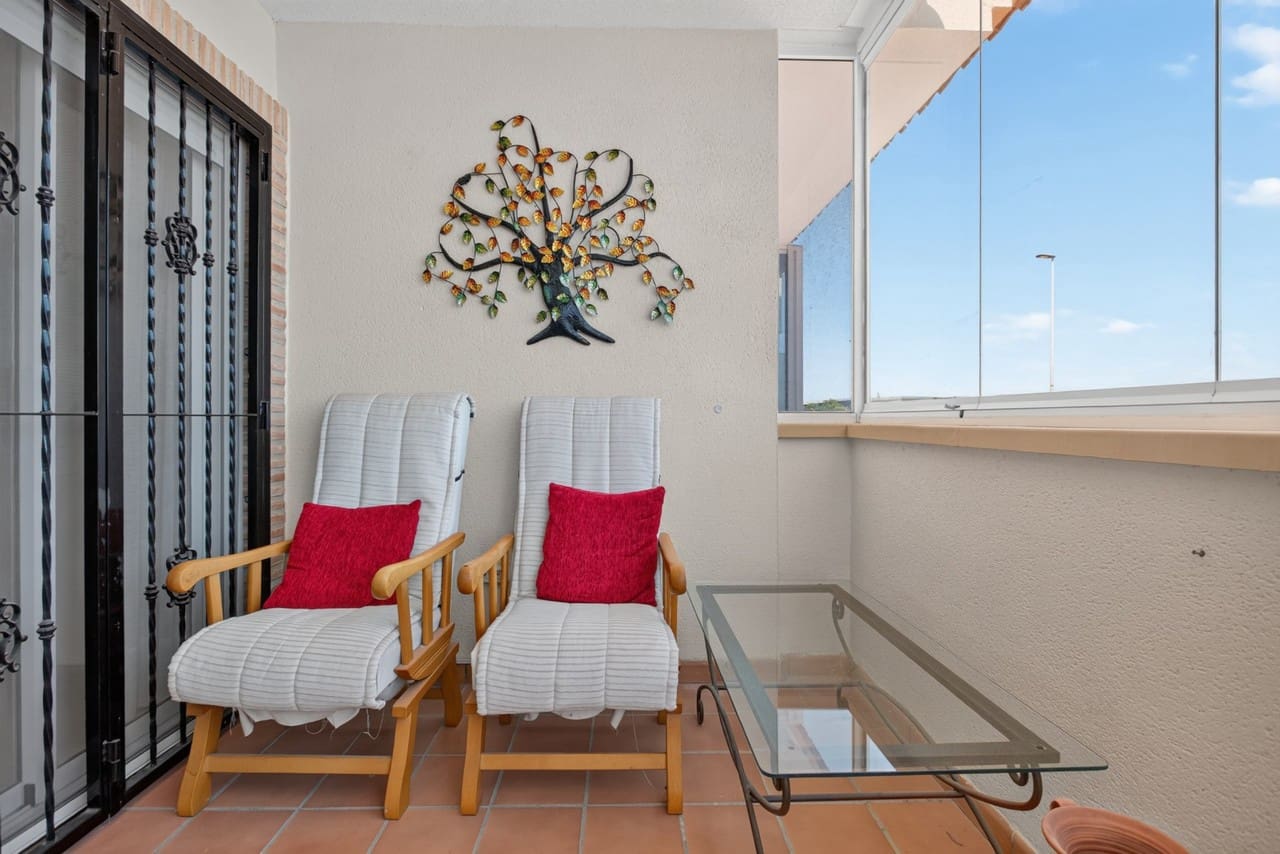2 soverom Villa til salgs i Orihuela Costa med svømmebasseng garasje - € 229 000 (Ref: 10067193)
