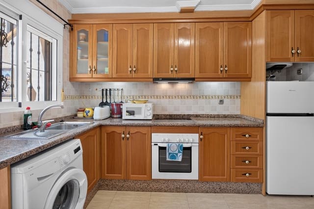 Chalet de 2 habitaciones en Dehesa de Campoamor, Orihuela en venta con piscina garaje - 229.000 € (Ref: 10067193)