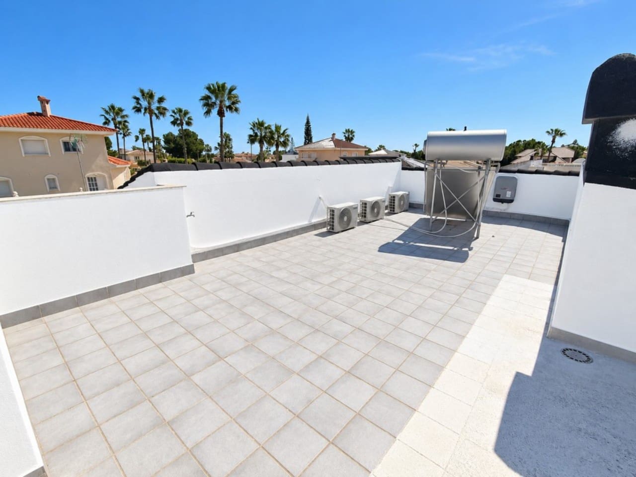 4 soveværelse Villa til salg i Ciudad Quesada med swimmingpool - € 530.000 (Ref: 10067197)