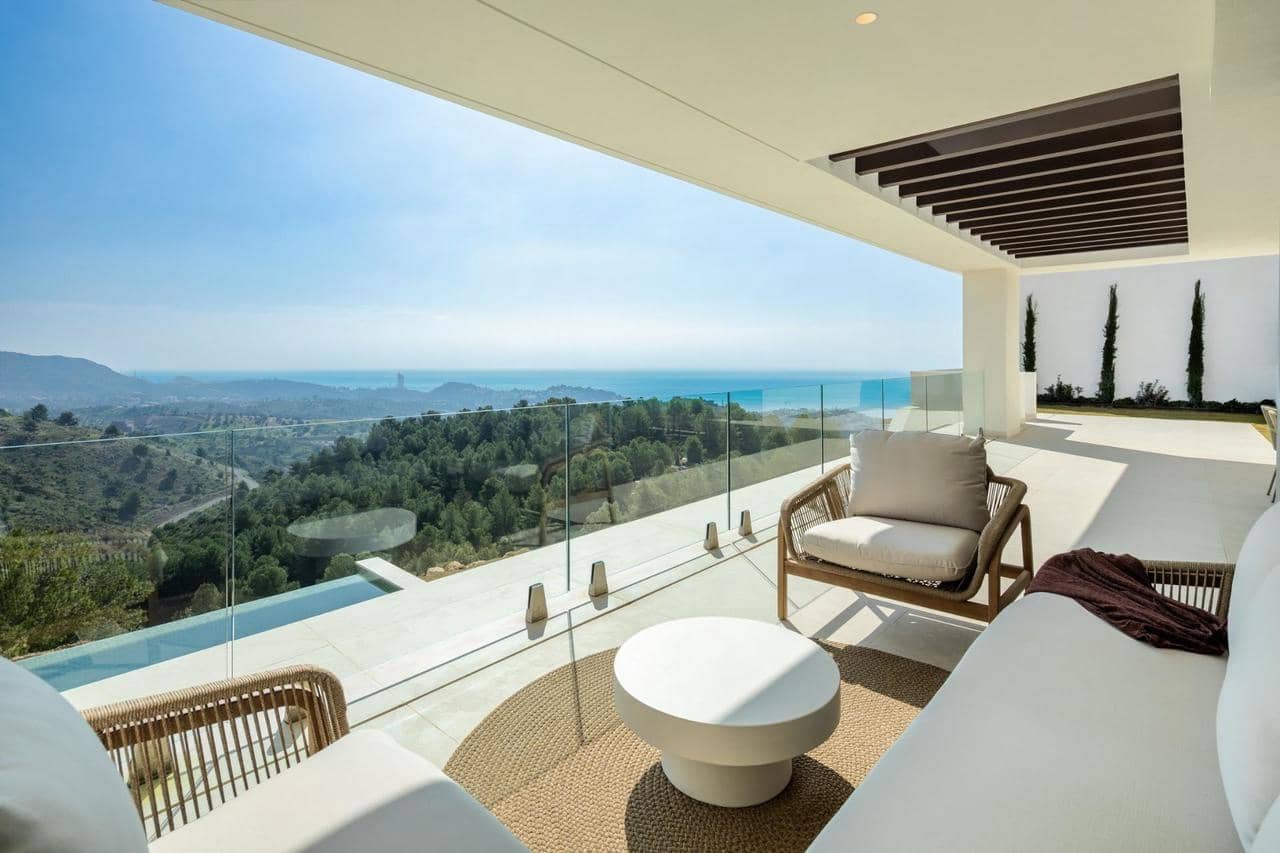 5 bedroom Villa for sale in Malaga city with pool garage - € 2,900,000 (Ref: 10067202)