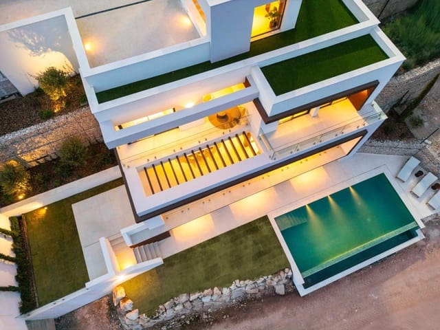 5 bedroom Villa for sale in Centro Historico, Málaga city with pool garage - € 2,900,000 (Ref: 10067202)