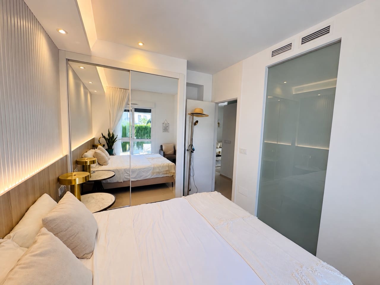 3 soveværelse Lejlighed til salg i Ciudad Quesada med swimmingpool - € 449.000 (Ref: 10070405)