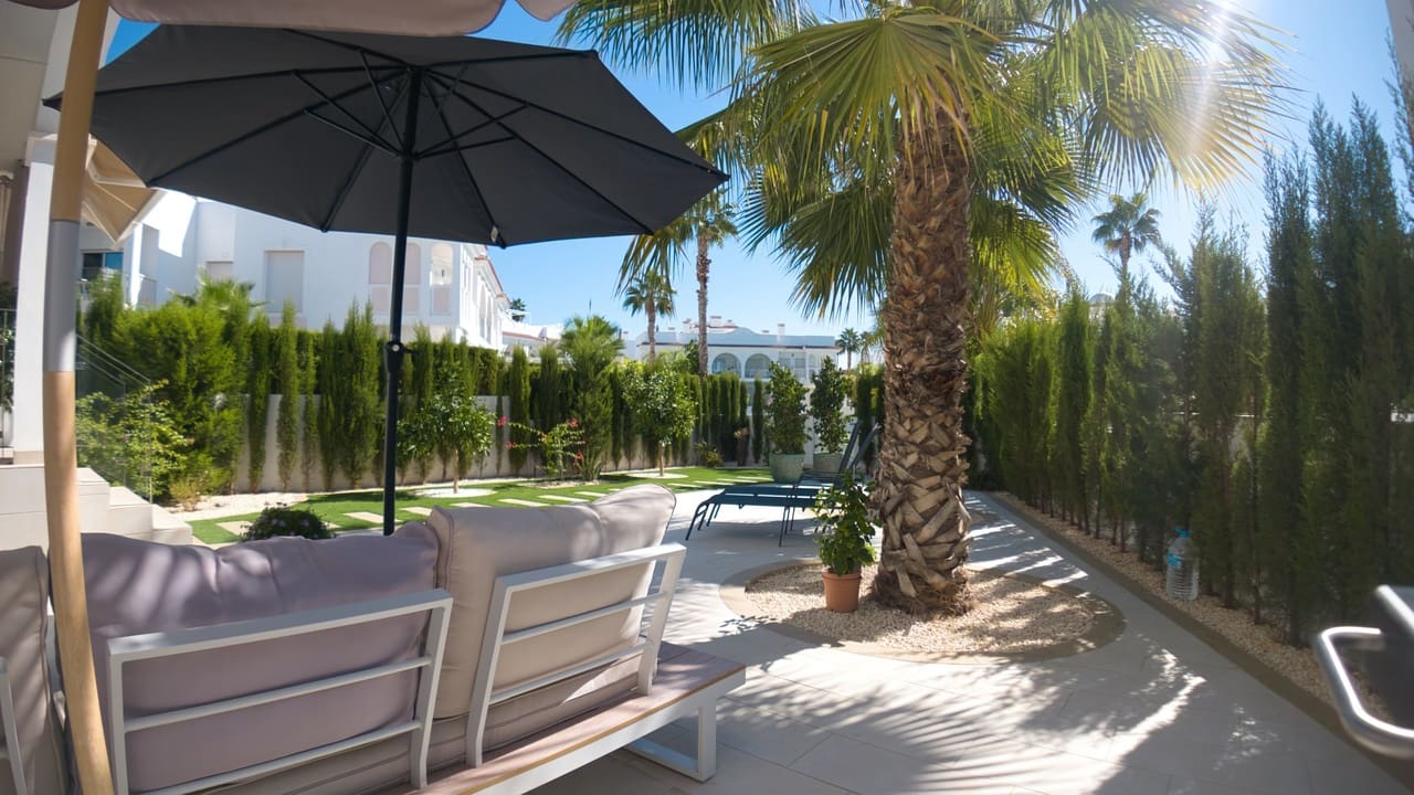 3 soveværelse Lejlighed til salg i Ciudad Quesada med swimmingpool - € 449.000 (Ref: 10070405)