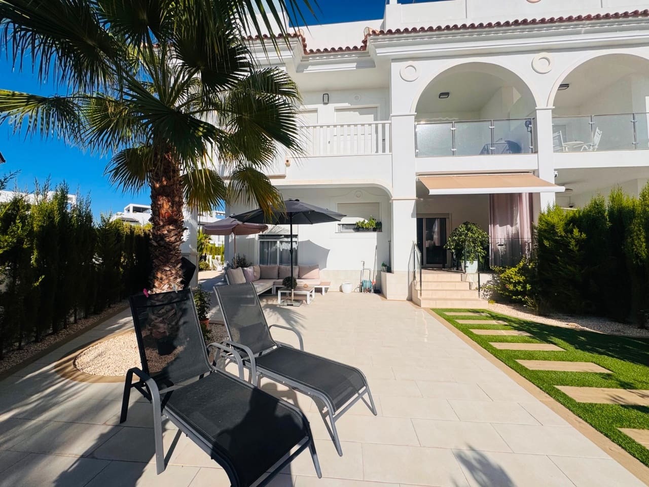 3 soveværelse Lejlighed til salg i Ciudad Quesada med swimmingpool - € 449.000 (Ref: 10070405)