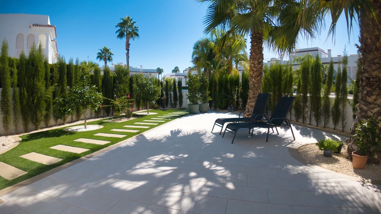 3 soveværelse Lejlighed til salg i Ciudad Quesada med swimmingpool - € 449.000 (Ref: 10070405)