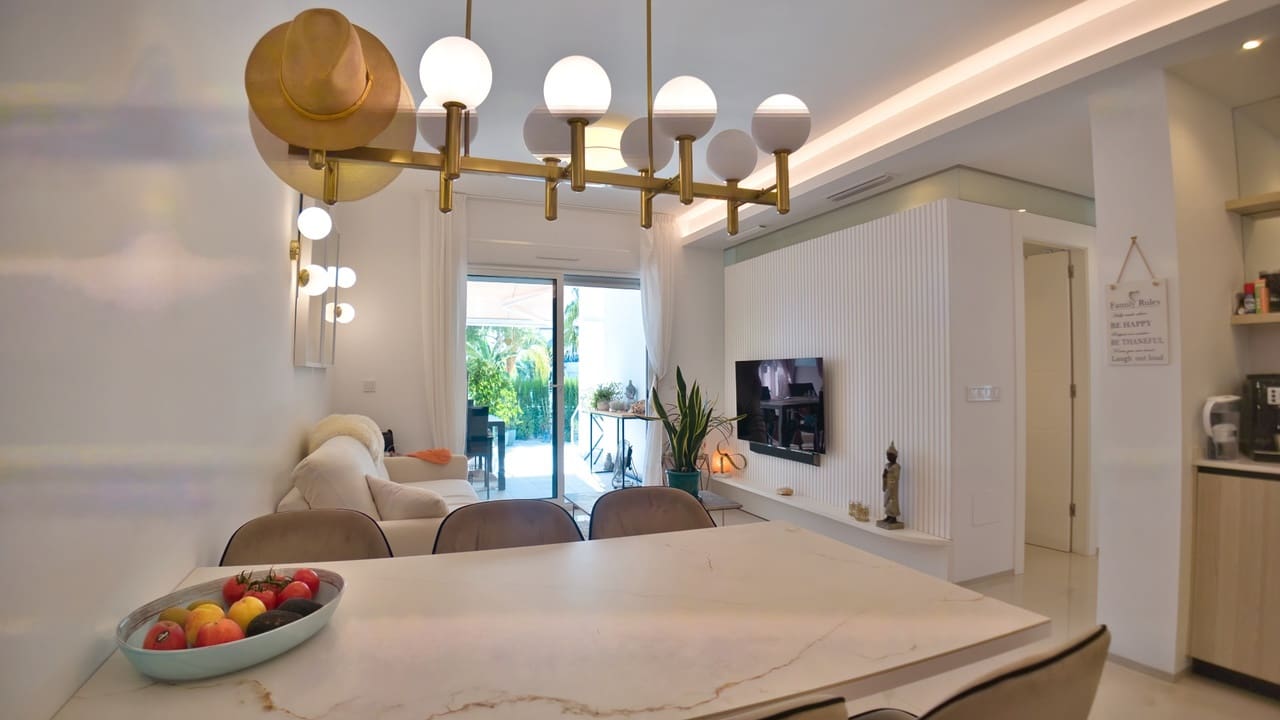 3 soveværelse Lejlighed til salg i Ciudad Quesada med swimmingpool - € 449.000 (Ref: 10070405)