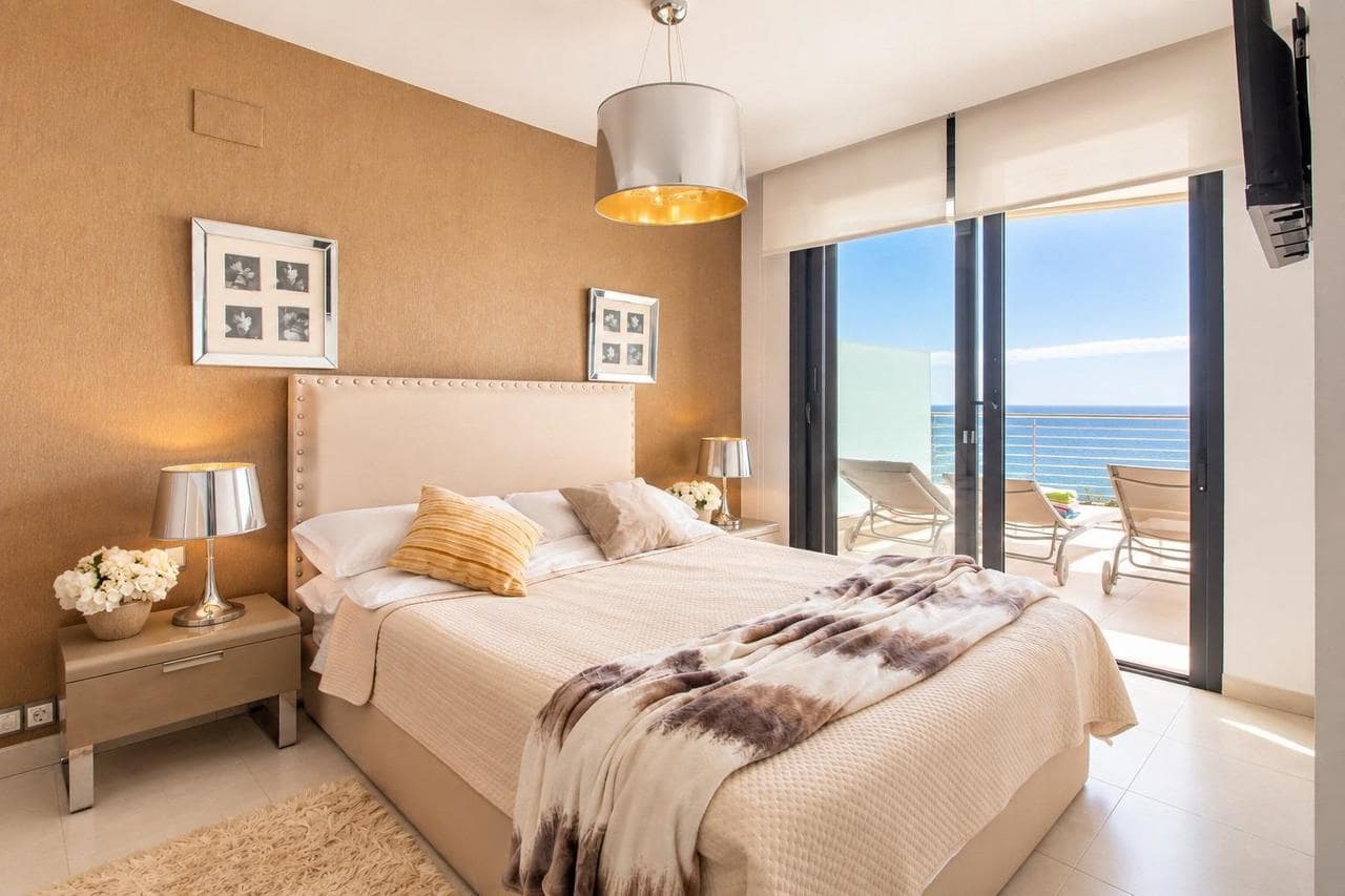 3 soverom Leilighet til salgs i Arenales del Sol med svømmebasseng garasje - € 785 000 (Ref: 10070406)