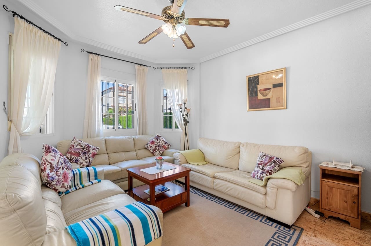3 chambre Villa/Maison à vendre à Guardamar del Segura avec piscine - 290 000 € (Ref: 10070409)