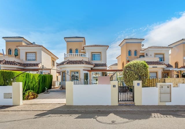 3 Zimmer Villa zu verkaufen in Zona Pueblo, Guardamar del Segura mit Pool - 290.000 € (Ref: 10070409)