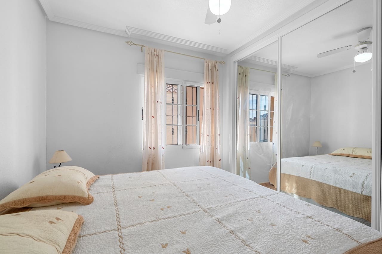 3 chambre Villa/Maison à vendre à Guardamar del Segura avec piscine - 290 000 € (Ref: 10070409)