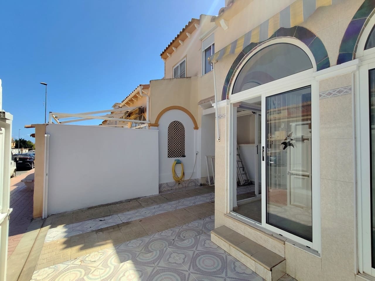 2 soveværelse Byhus til salg i Playa Flamenca med garage - € 229.900 (Ref: 10080534)