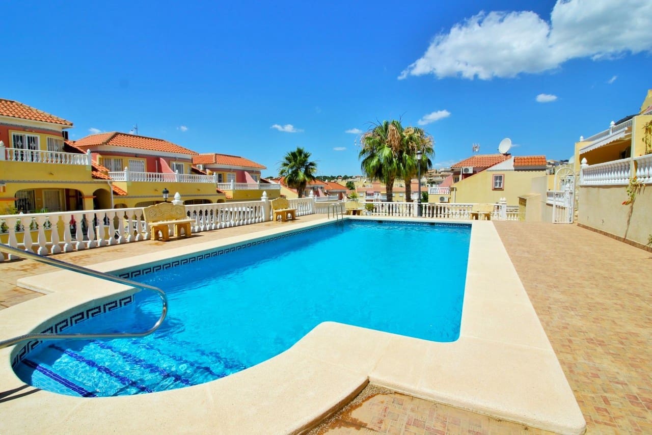 2 sovrum Hus till salu i Villamartin med pool garage - 159 900 € (Ref: 10080538)