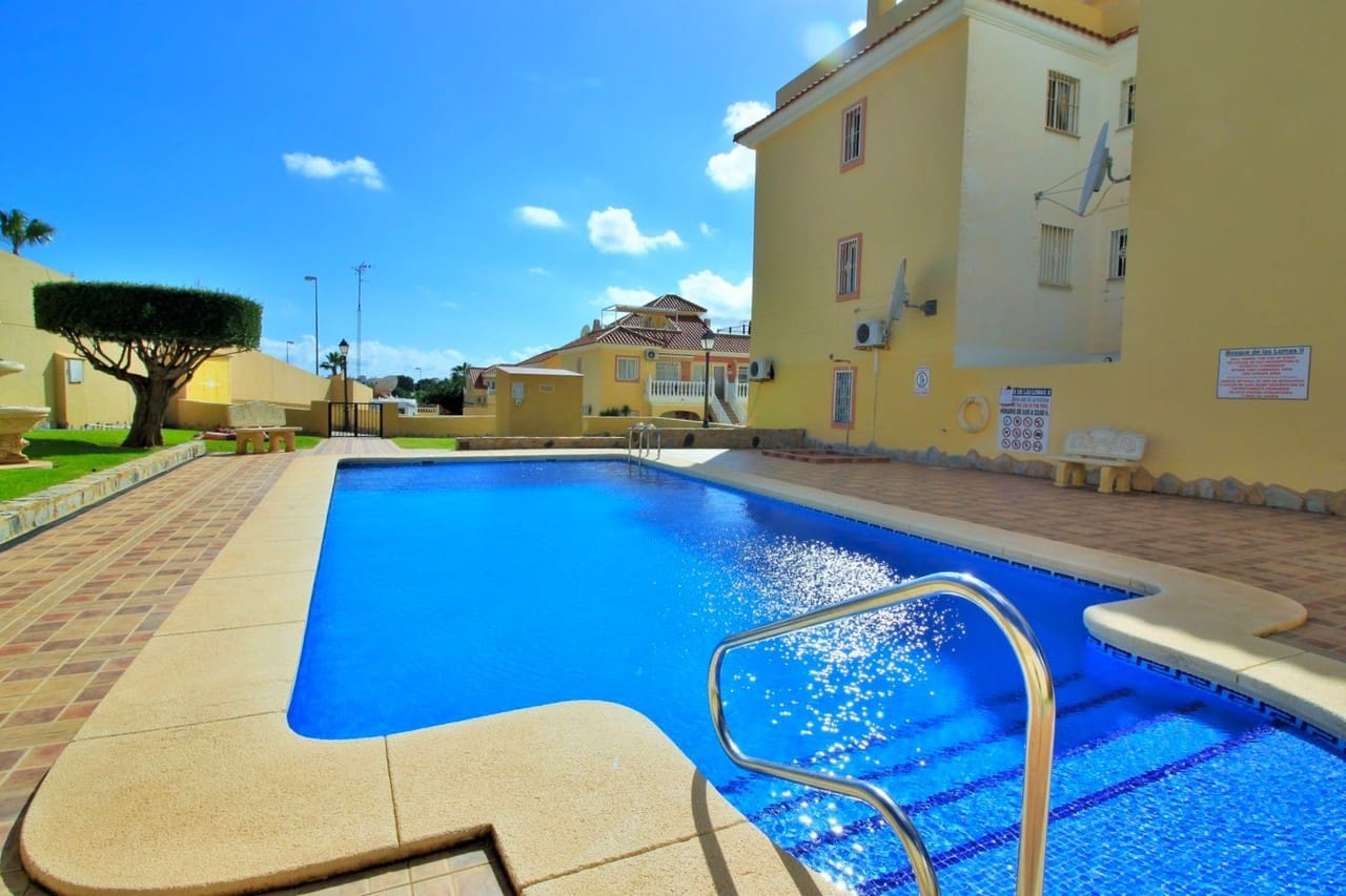 2 sovrum Hus till salu i Villamartin med pool garage - 159 900 € (Ref: 10080538)