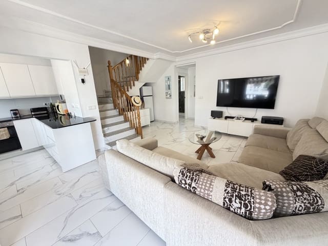 5 quarto Moradia para venda em Villamartin, Orihuela com piscina - 475 000 € (Ref: 10085617)