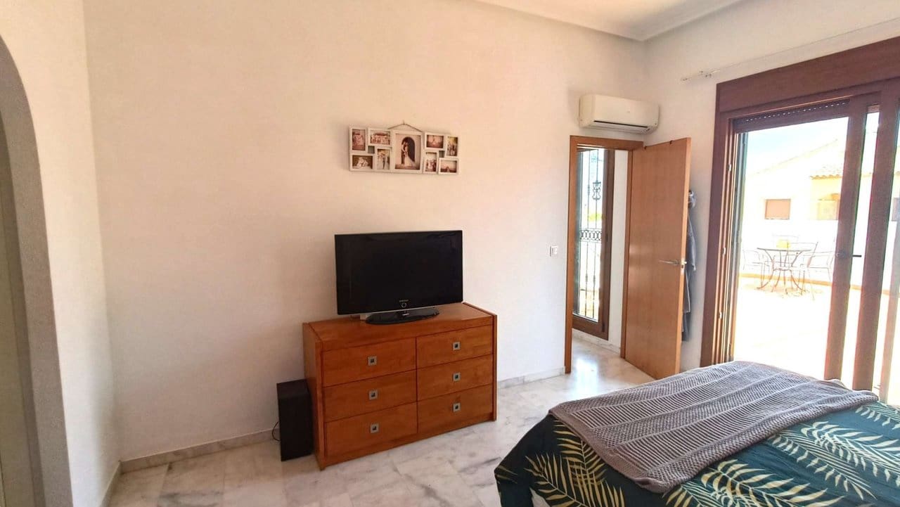 3 quarto Moradia para venda em Algorfa com piscina - 449 955 € (Ref: 10085628)