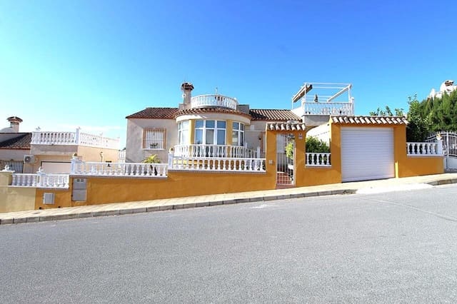 3 slaapkamer Villa te koop in San Miguel de Salinas met zwembad garage - € 299.900 (Ref: 10085630)