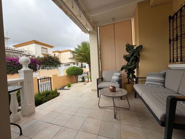 2 soverom Bungalow til salgs i Dehesa de Campoamor, Orihuela med svømmebasseng - € 223 000 (Ref: 10085633)