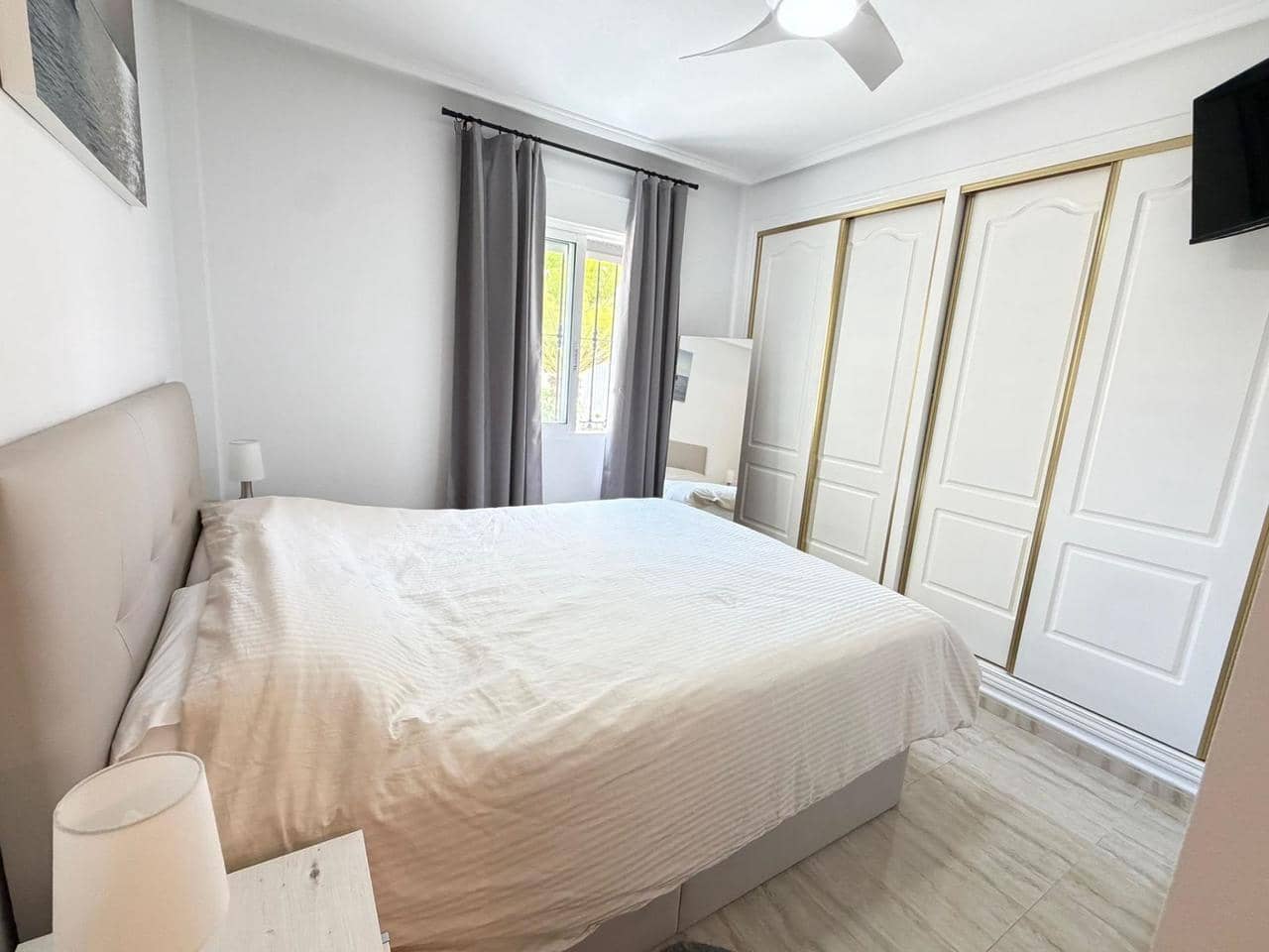 2 soverom Bungalow til salgs i Orihuela Costa med svømmebasseng - € 223 000 (Ref: 10085633)