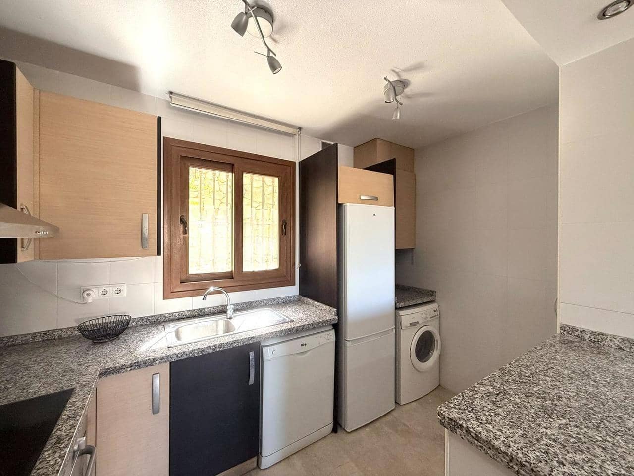 2 soverom Bungalow til salgs i Orihuela Costa med svømmebasseng garasje - € 175 000 (Ref: 10085640)