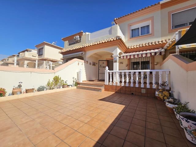 Casa de 3 habitaciones en Pilar de la Horadada ciudad, Pilar de la Horadada en venta - 239.000 € (Ref: 10085644)