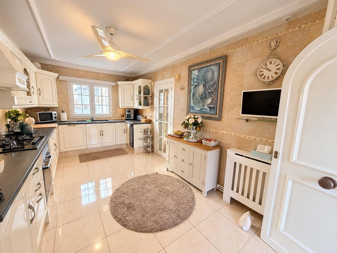 Chalet de 3 habitaciones en Orihuela Costa en venta con piscina - 479.995 € (Ref: 10085647)