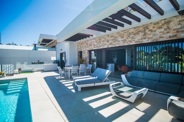 4 Zimmer Villa zu verkaufen in Rojales mit Pool Garage - 745.000 € (Ref: 10085648)